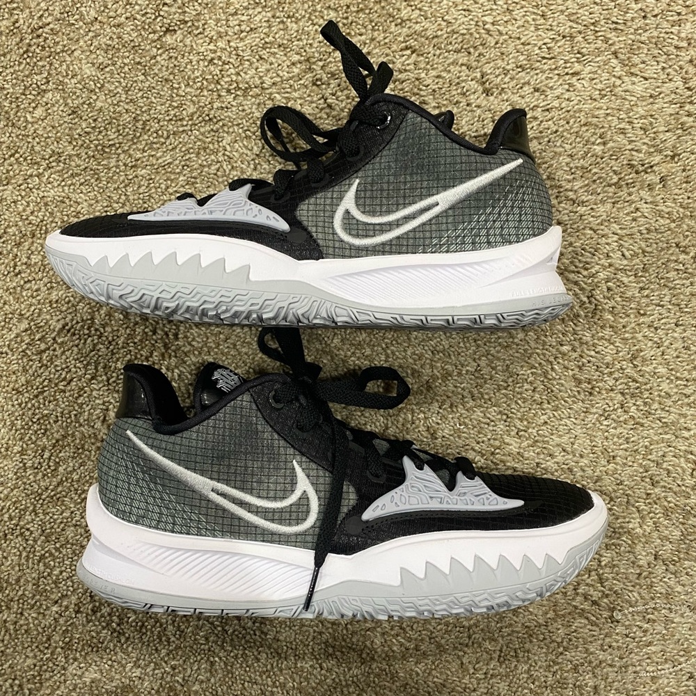 Nike kyrie 4 low new size 8